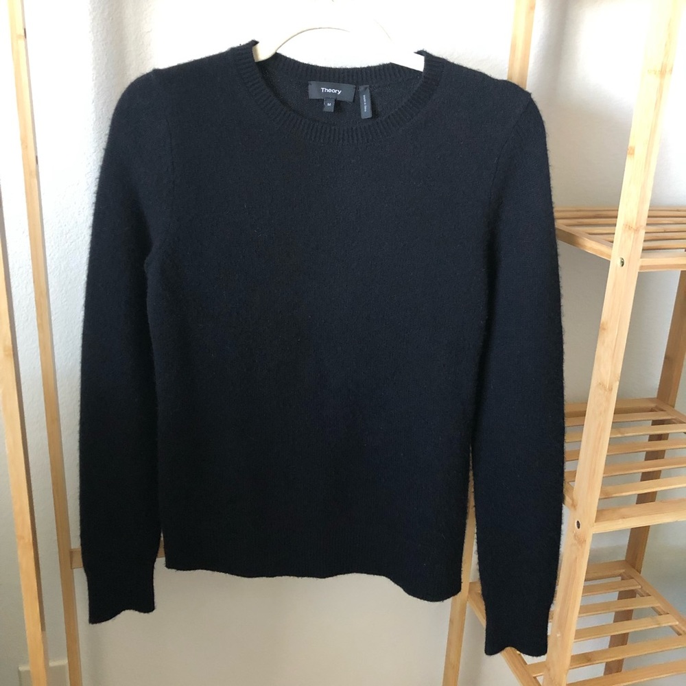 Theory Cashmere Black crew neck sweater
